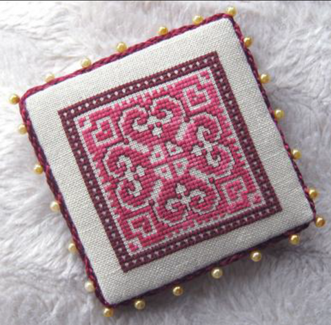 Fleur de Lys Pinkeep